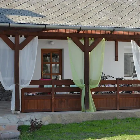 Napsugár Vendégház Egerszalók